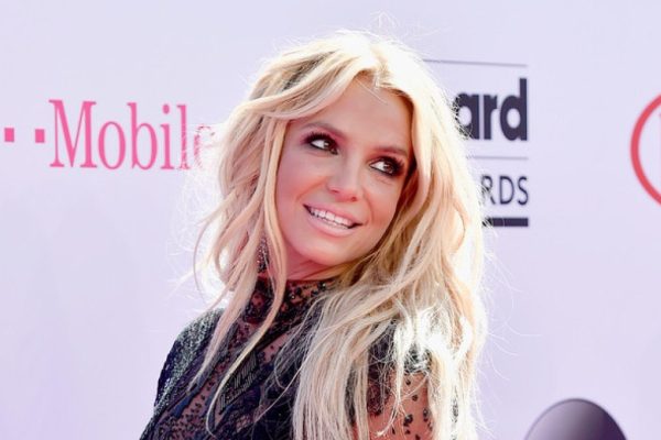 Britney Spears’tan Uçakta Olay Yaratan Davranış: Kabin Görevlilerine Zor Anlar Yaşattı